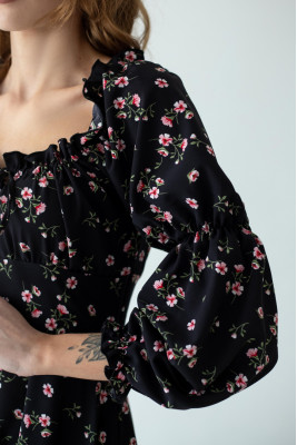 Сукня жіноча